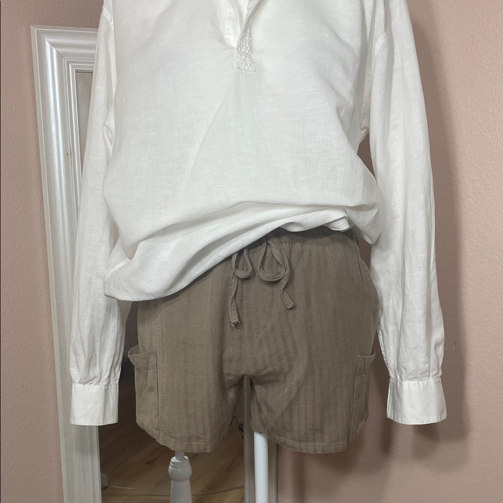 ASOS Design Taupe Linen Blend Shorts Sz M Elastic Waist Drawstring Pockets‎